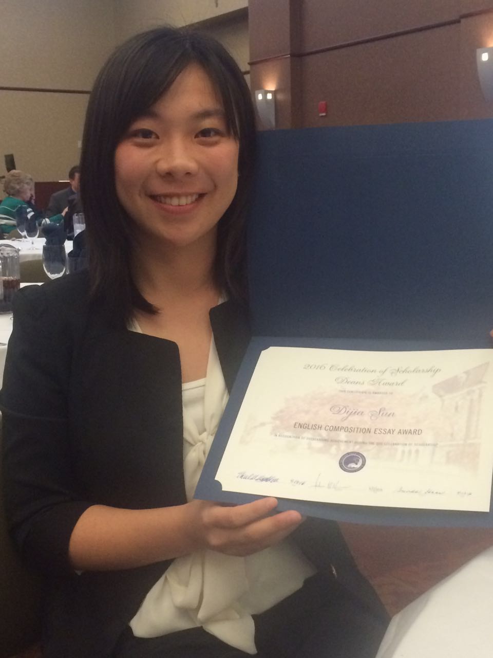 孙迪嘉同学获得学位